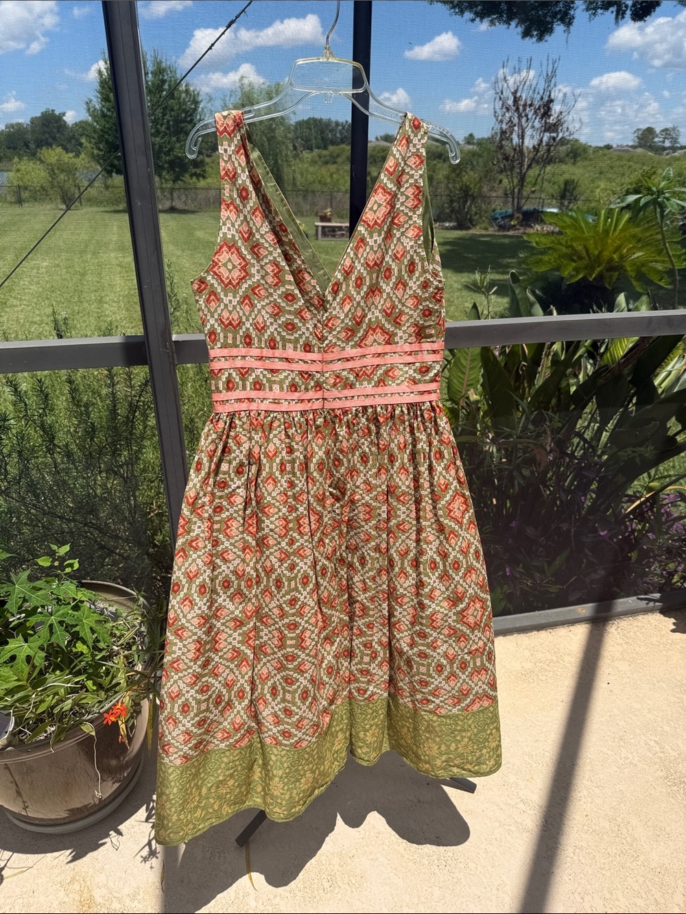 Signature by Robbie Bee cotton Coral, Olive and Pink Geometric Midi Dress - Picture 4 of 5